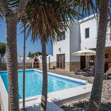 Villa Maria Tinajo Εξωτερικό φωτογραφία