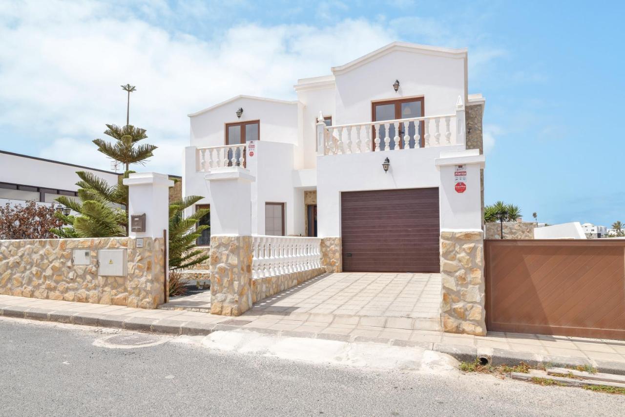 Villa Maria Tinajo Εξωτερικό φωτογραφία
