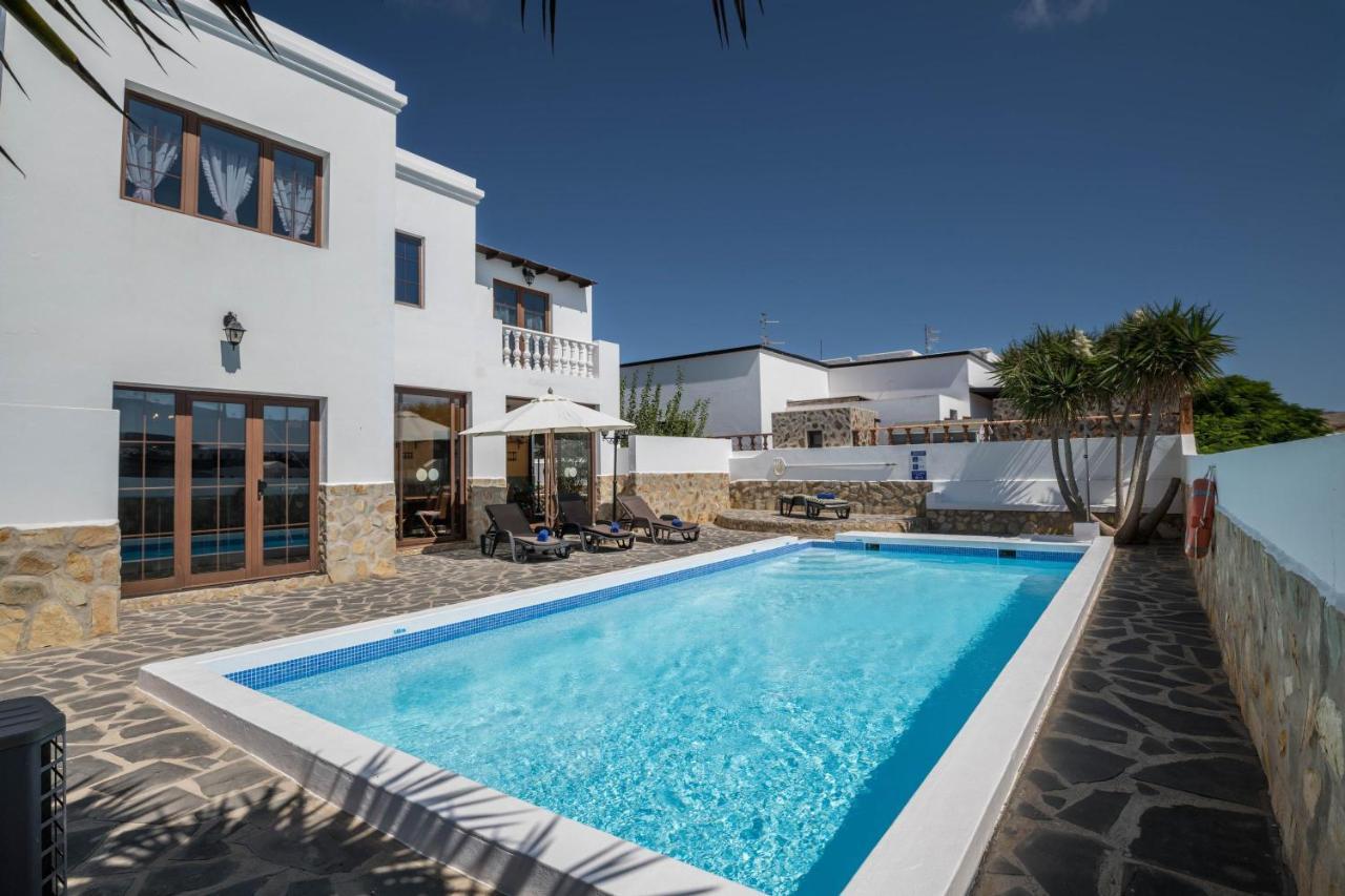 Villa Maria Tinajo Εξωτερικό φωτογραφία
